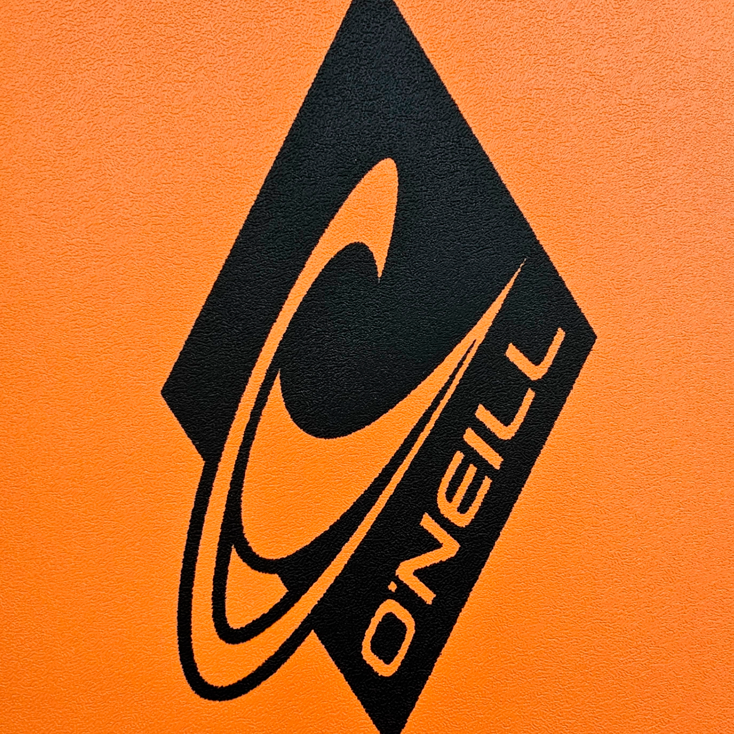 Softboard 6.6 pies color naranjo 48.8 Lts.